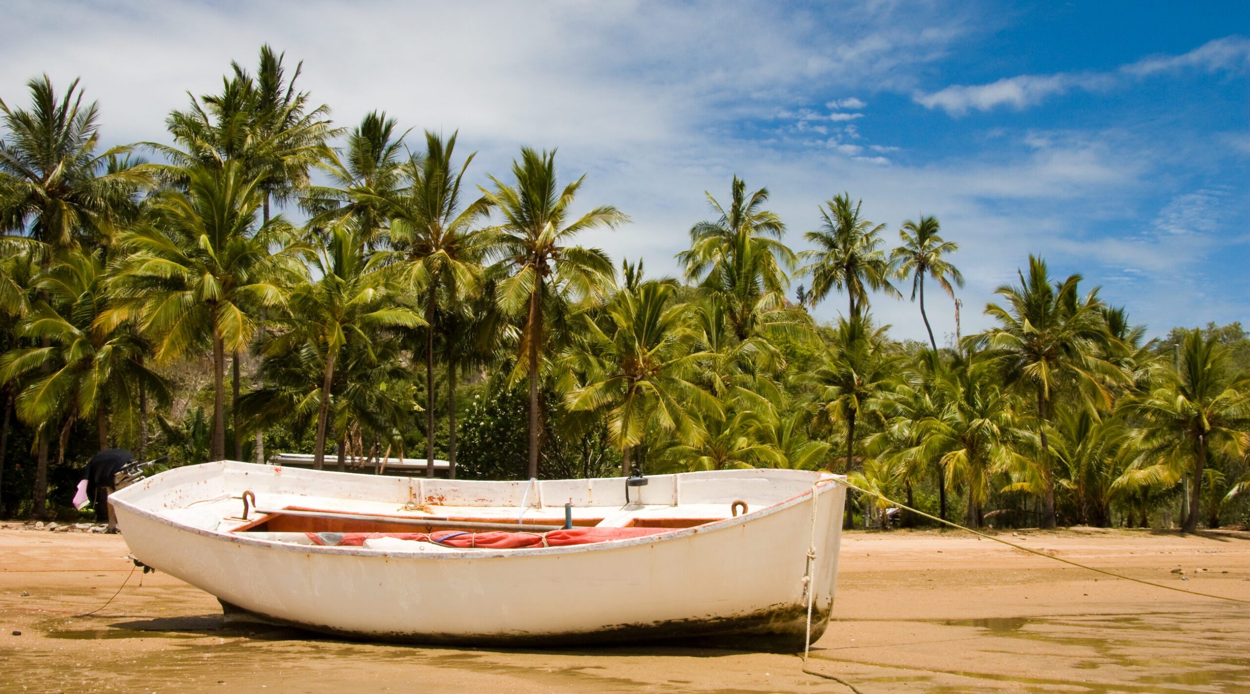 Boat at the beach of Magnetic Island